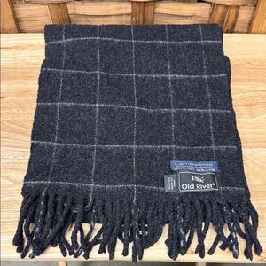 Old River Lambswool Black Wool Scarf